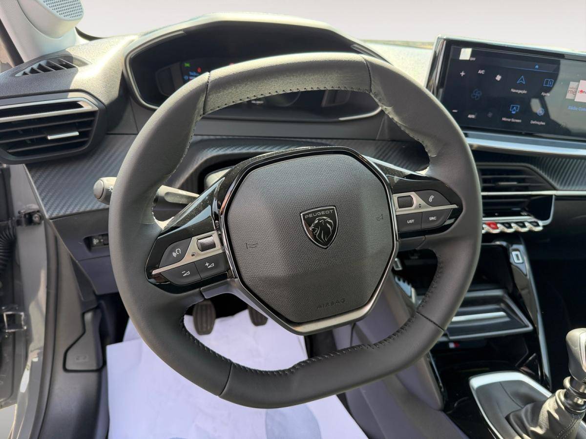 peugeot-208-2026-gasolina-1199cc