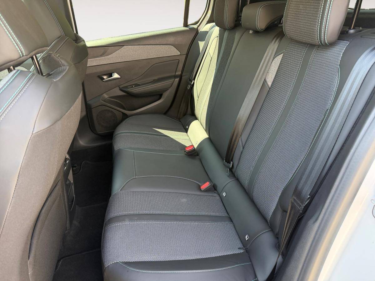 peugeot-308-2025-gasolina-1199cc