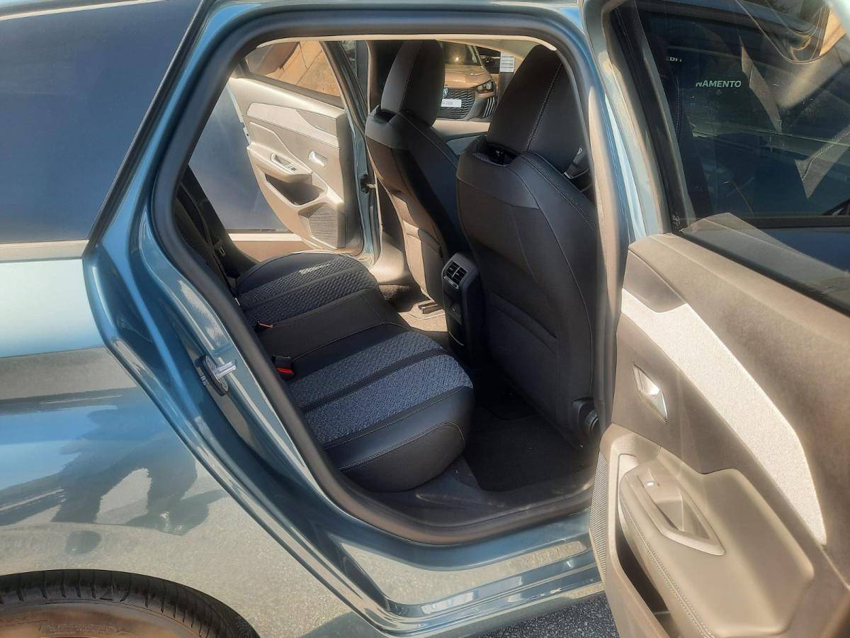 peugeot-308-sw-2025-diesel-1499cc