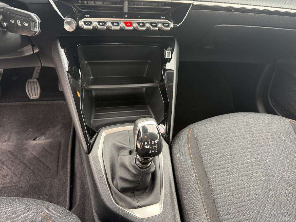 peugeot-208-2026-gasolina-1199cc