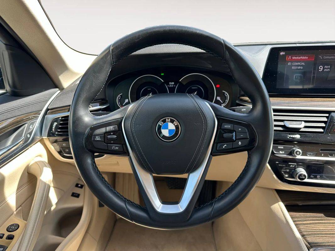 bmw-serie-5-2018-hibrido-a-gasolina-1998cc
