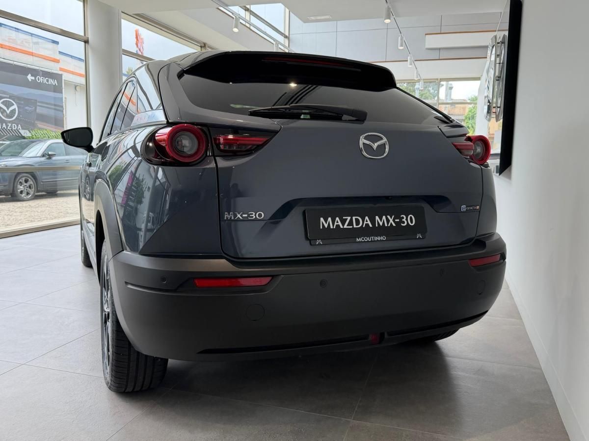 mazda-mx-30-2025-hibrido-a-gasolina-830cc