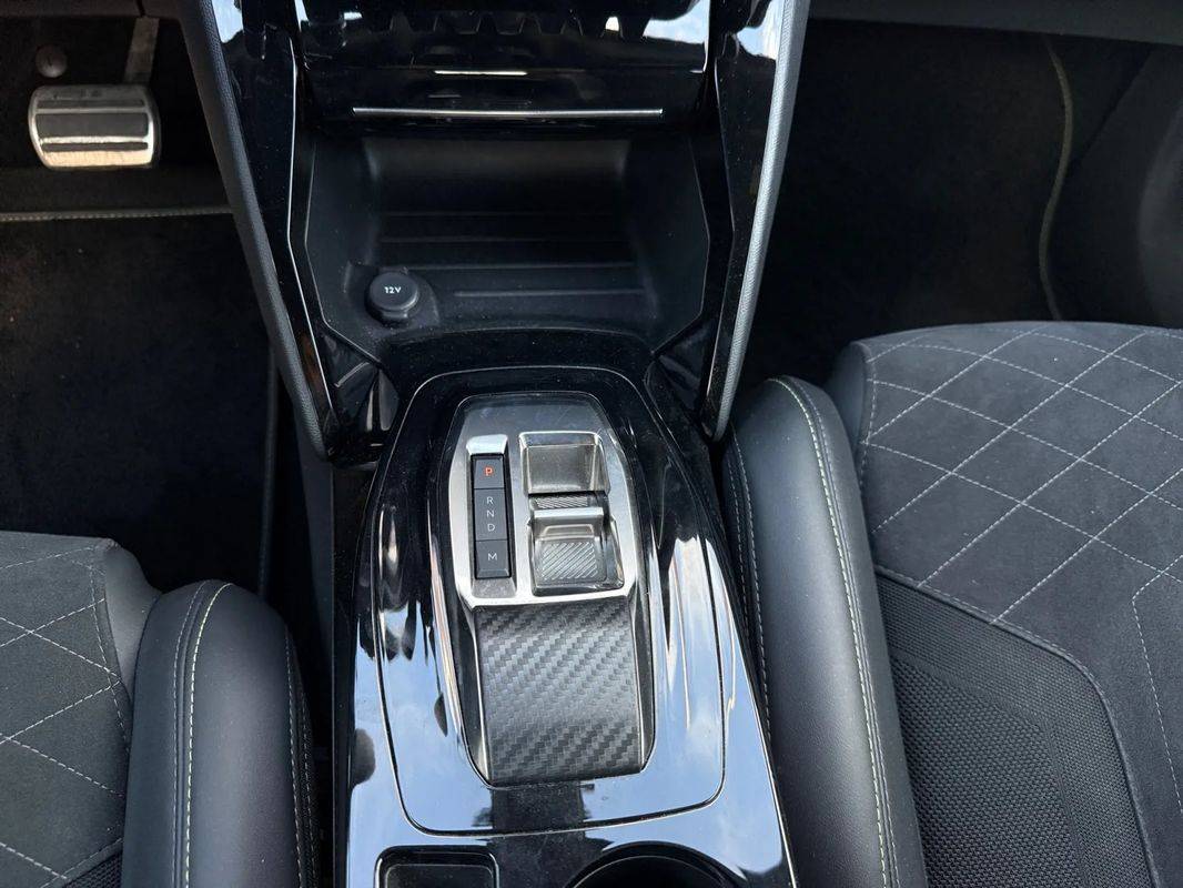 peugeot-2008-2023-diesel-1499cc