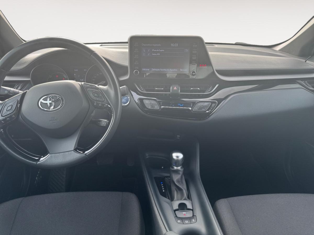 toyota-c-hr-2022-hibrido-a-gasolina-1798cc