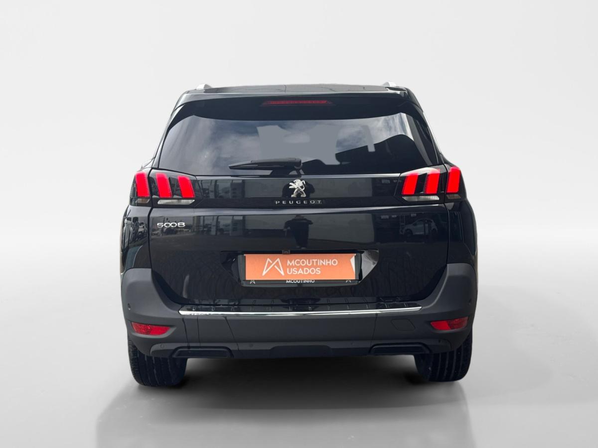 peugeot-5008-2023-gasolina-1199cc