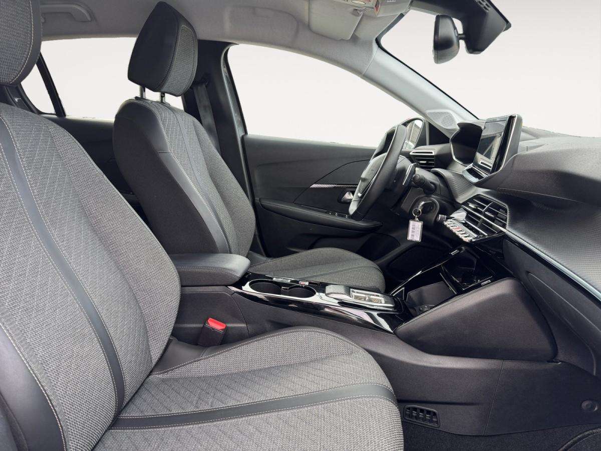 peugeot-208-2025-hibrido-a-gasolina-1199cc