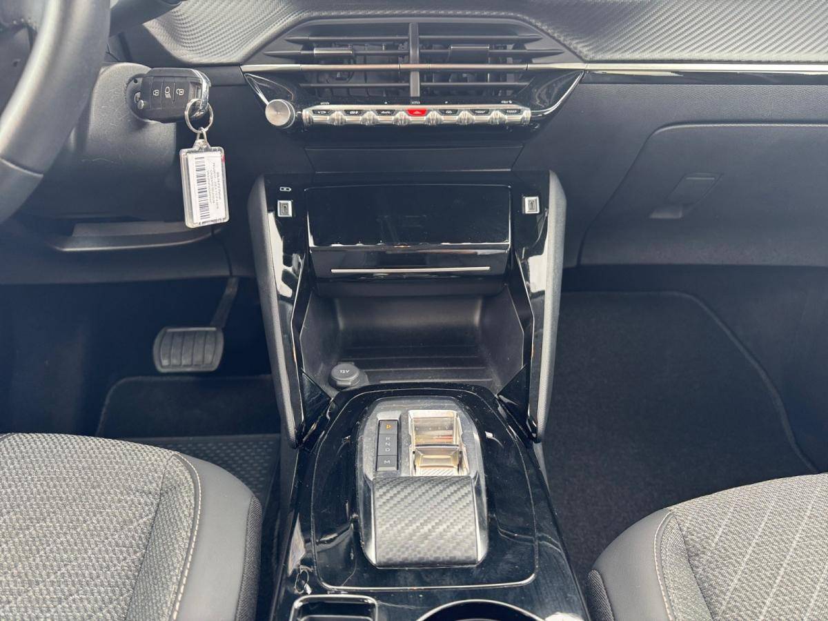 peugeot-208-2025-hibrido-a-gasolina-1199cc