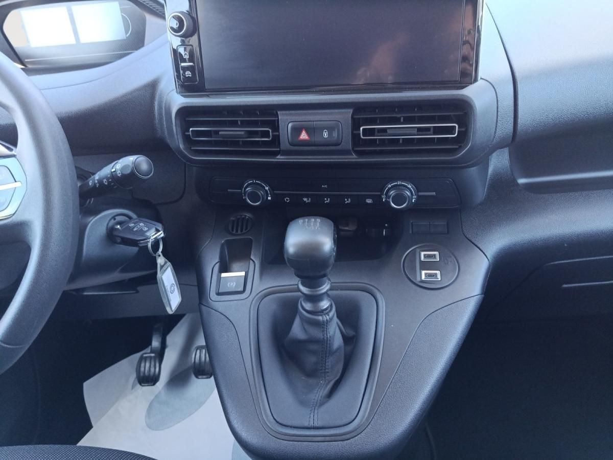 peugeot-partner-2025-diesel-1499cc