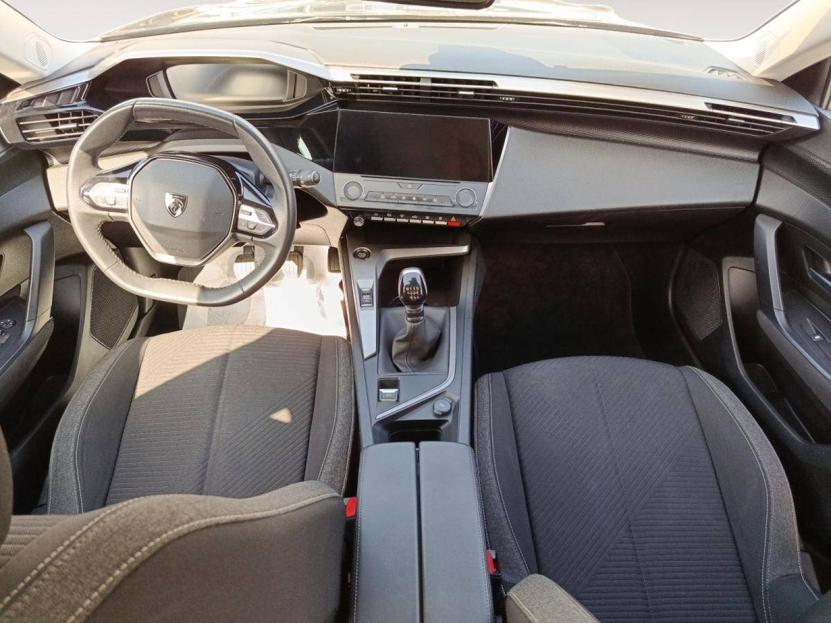 peugeot-308-2023-gasolina-1199cc