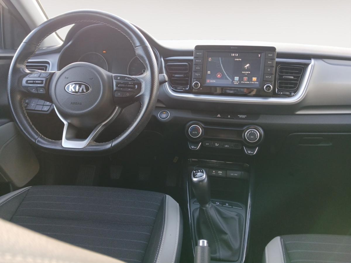 kia-stonic-2018-diesel-1598cc