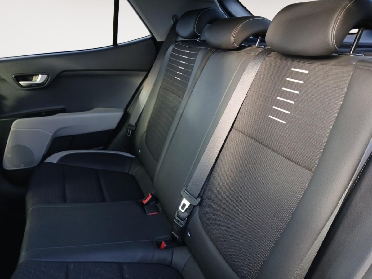 kia-stonic-2018-diesel-1598cc
