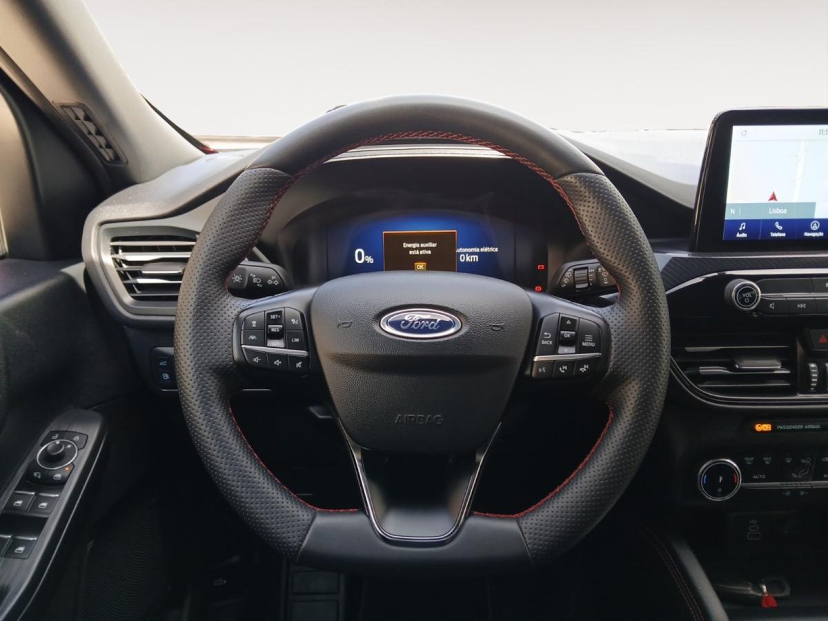 ford-kuga-2023-hibrido-a-gasolina-2488cc