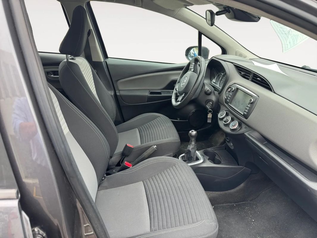 toyota-yaris-2020-gasolina-998cc