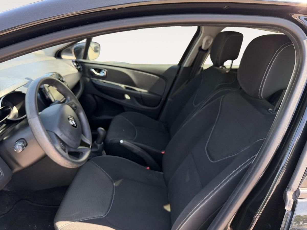 renault-clio-sport-tourer-2015-diesel-1461cc