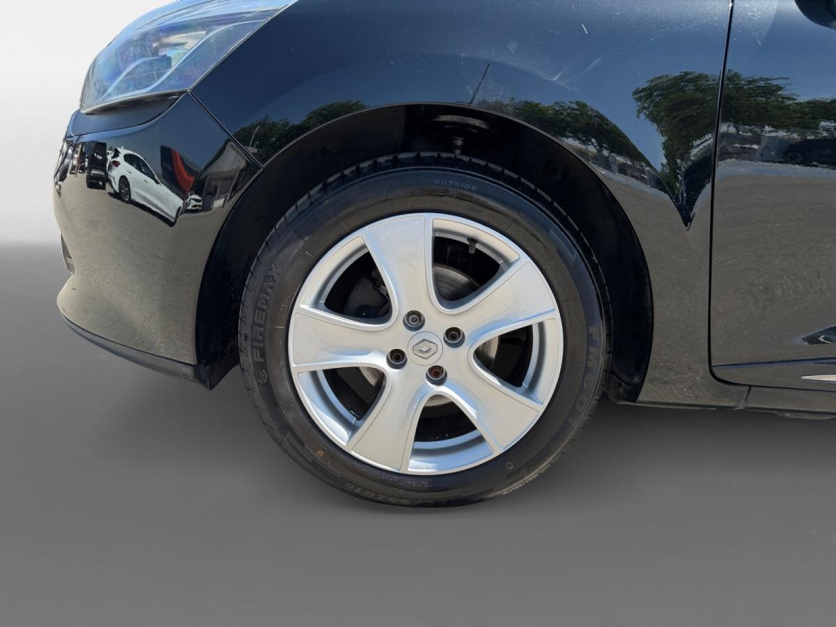 renault-clio-sport-tourer-2015-diesel-1461cc