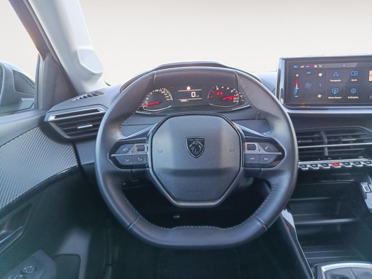 peugeot-208-2024-gasolina-1199cc