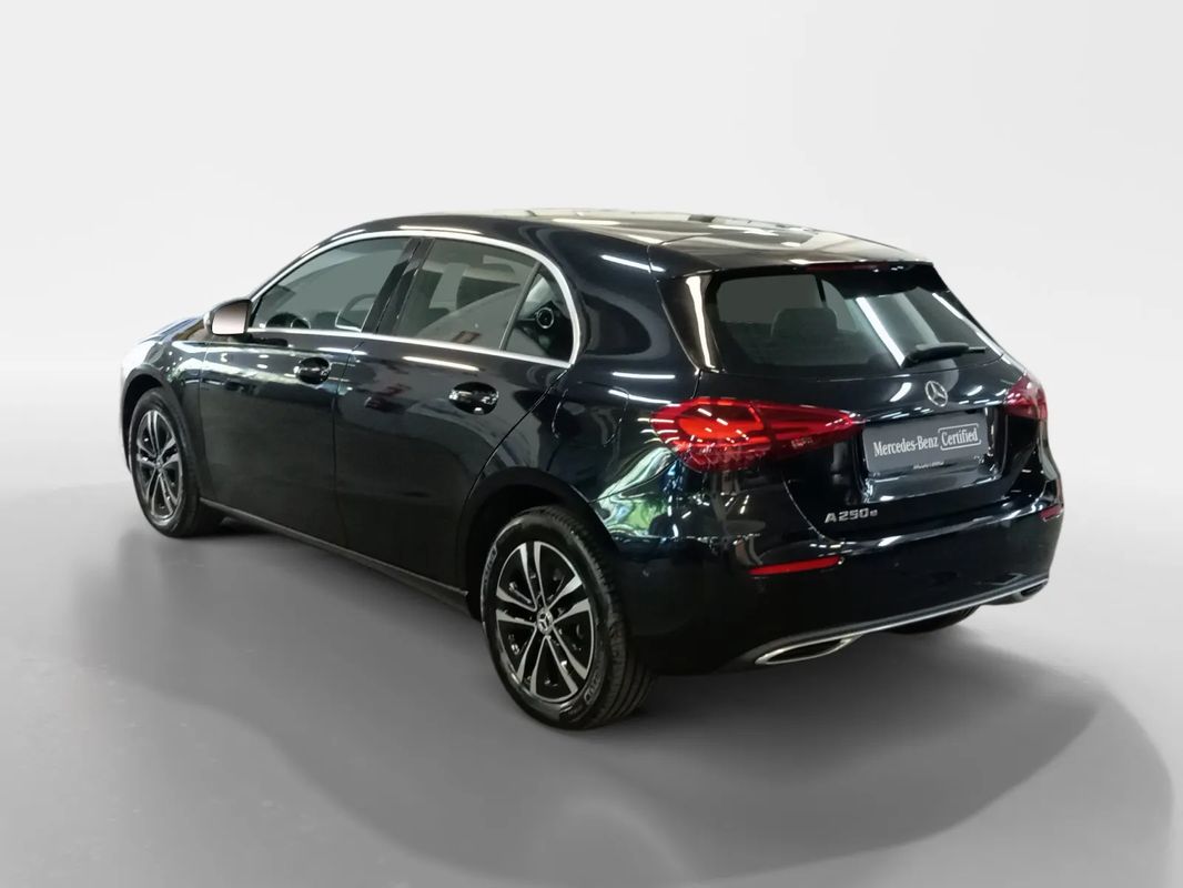 mercedes-benz-classe-a-2024-hibrido-a-gasolina-1332cc