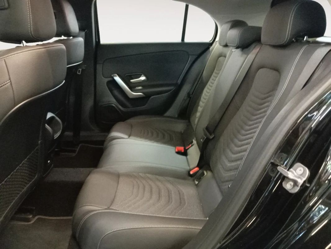 mercedes-benz-classe-a-2024-hibrido-a-gasolina-1332cc