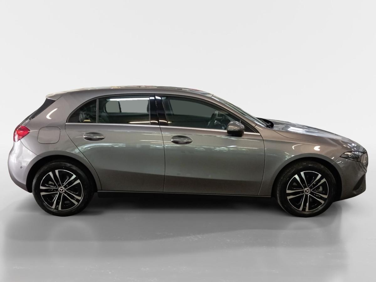 mercedes-benz-classe-a-2024-hibrido-a-gasolina-1332cc
