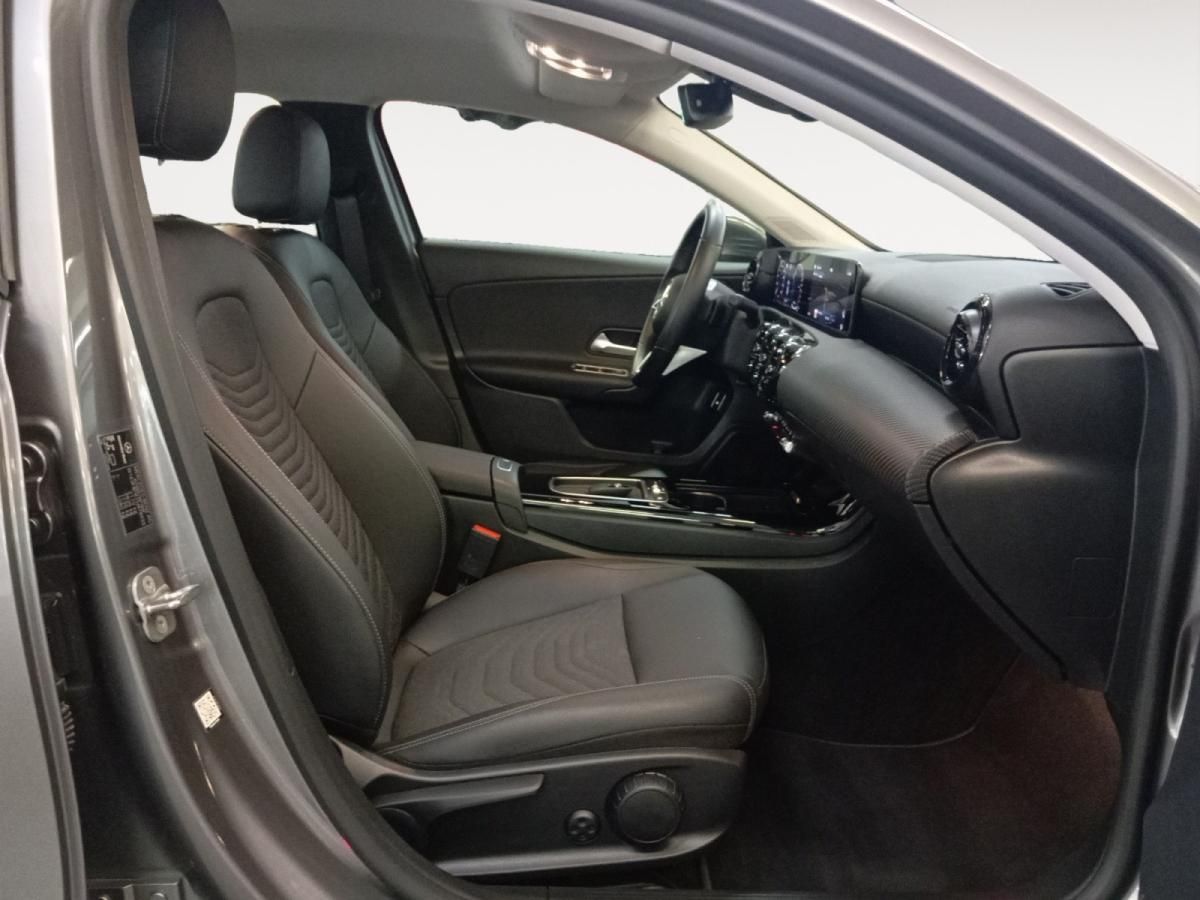 mercedes-benz-classe-a-2024-hibrido-a-gasolina-1332cc