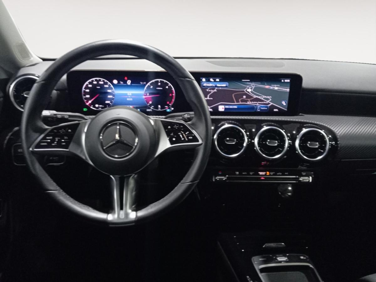 mercedes-benz-cla-2024-diesel-1950cc