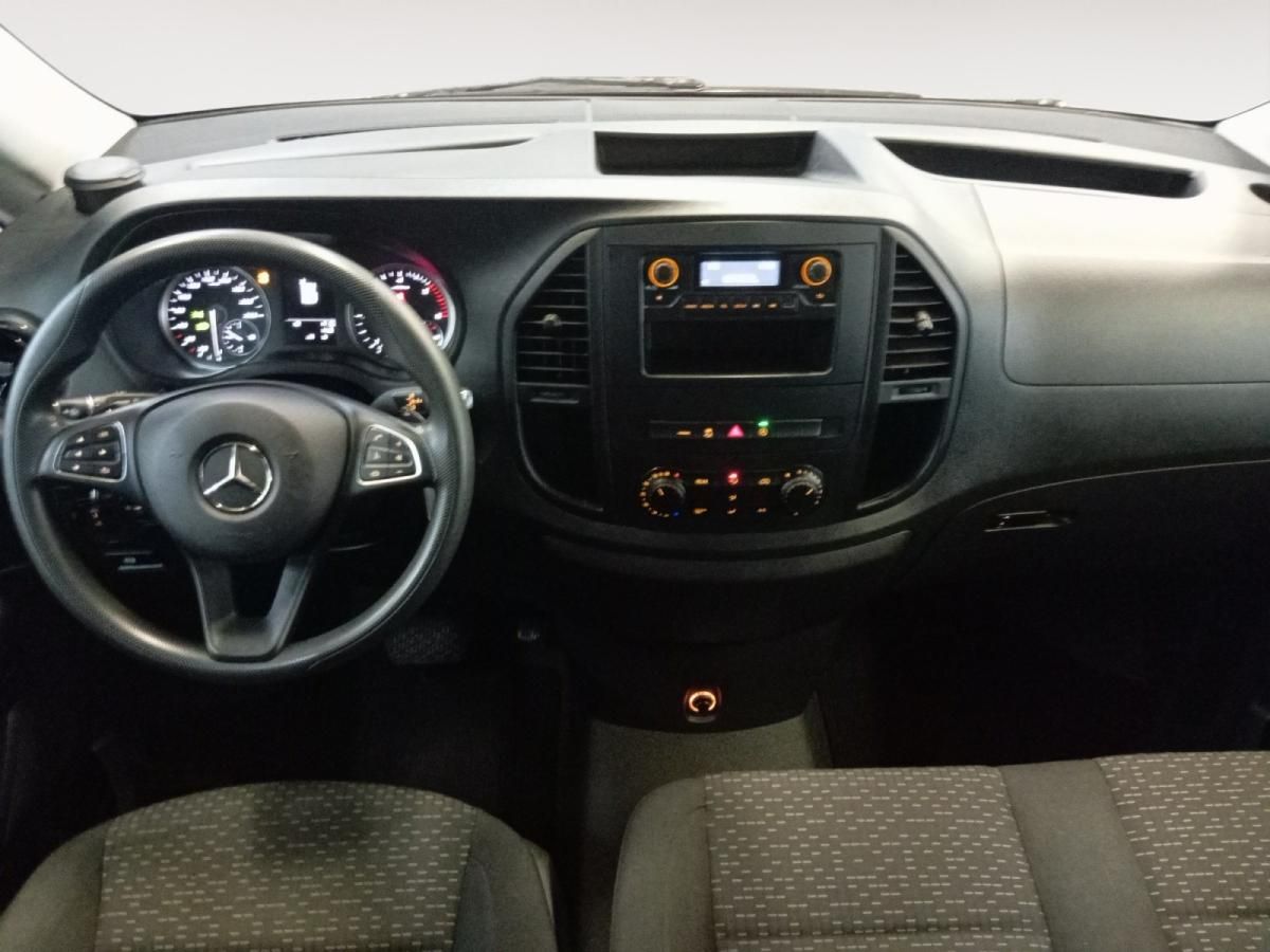 mercedes-benz-vito-2022-diesel-1950cc