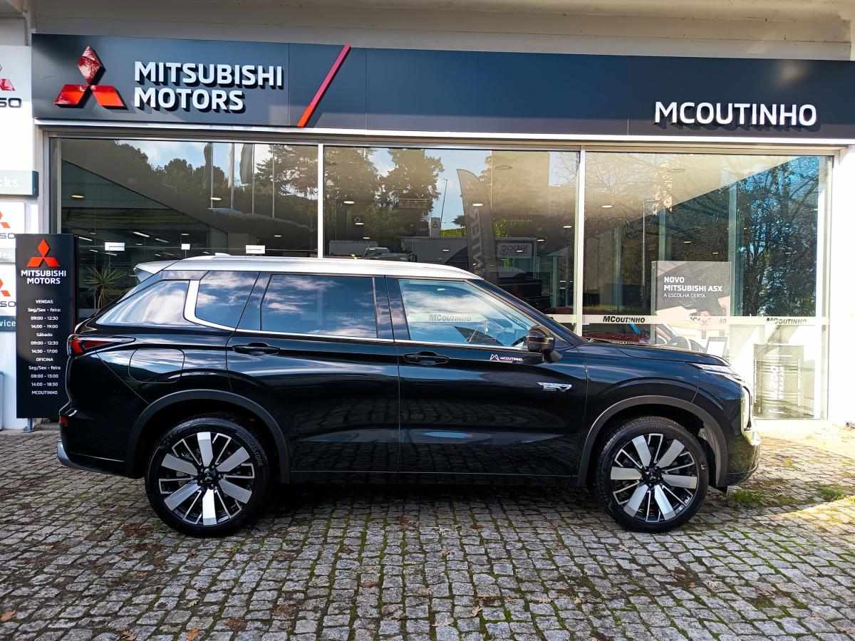 mitsubishi-outlander-2025-hibrido-a-gasolina-2360cc
