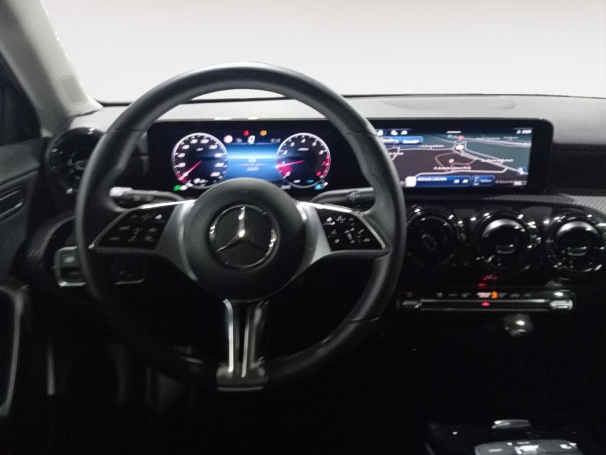 mercedes-benz-classe-a-2025-gasolina-1332cc