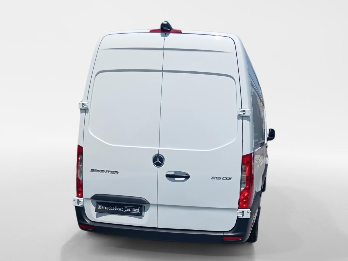 mercedes-benz-sprinter-2023-diesel-1950cc