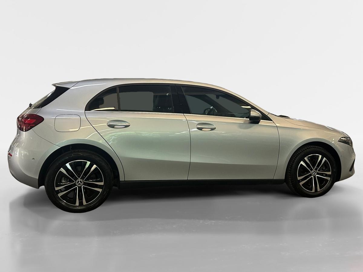 mercedes-benz-classe-a-2024-hibrido-a-gasolina-1332cc