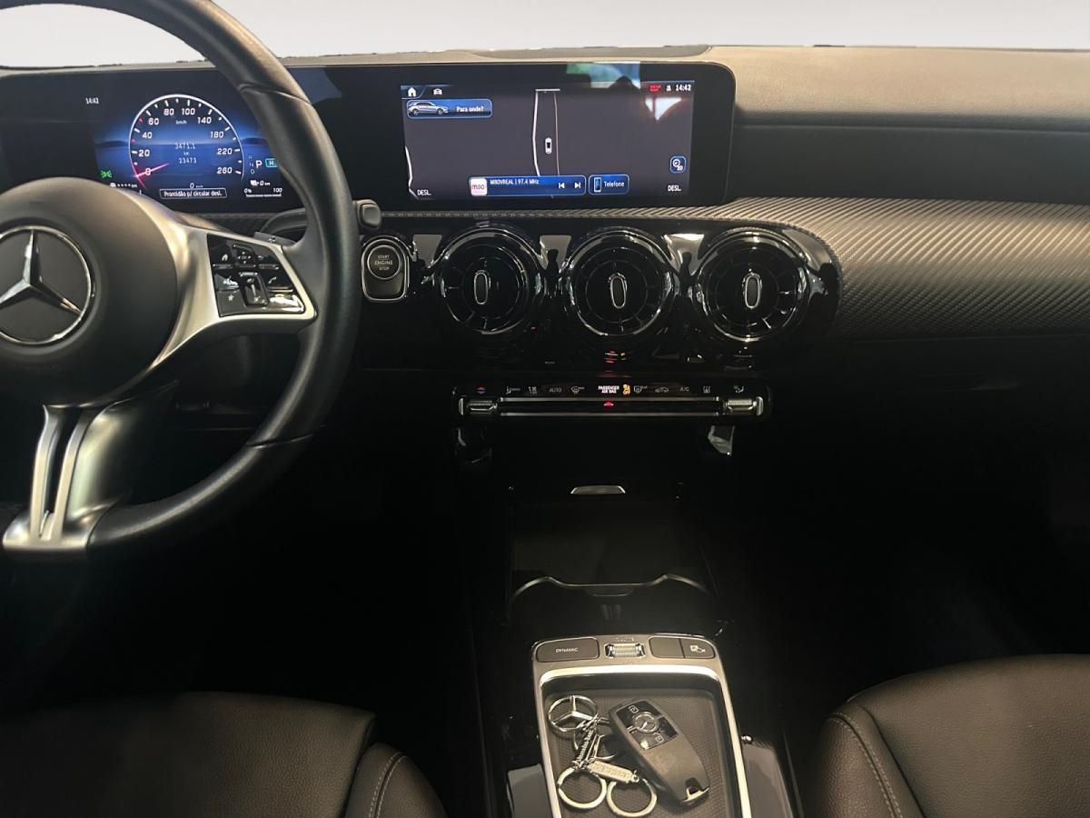 mercedes-benz-classe-a-2024-hibrido-a-gasolina-1332cc