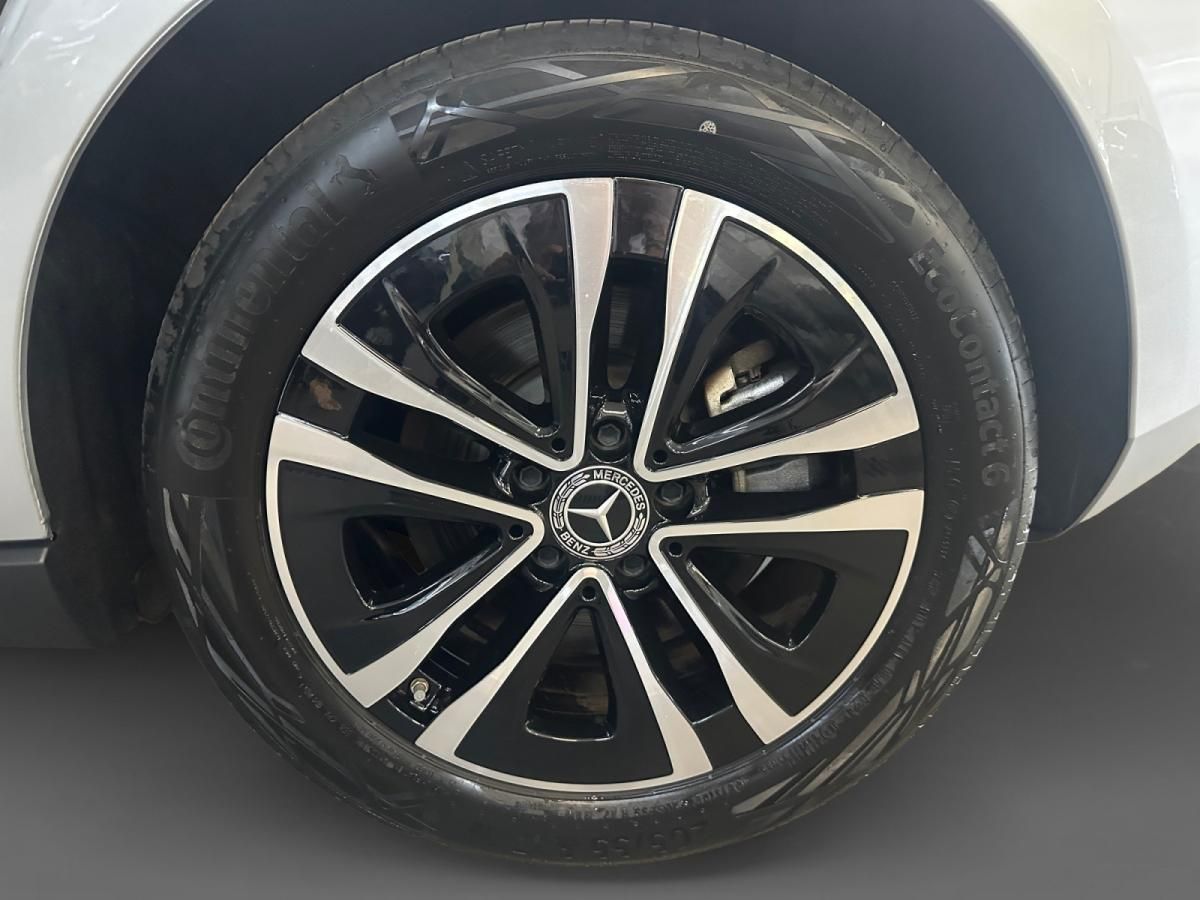 mercedes-benz-classe-a-2024-hibrido-a-gasolina-1332cc