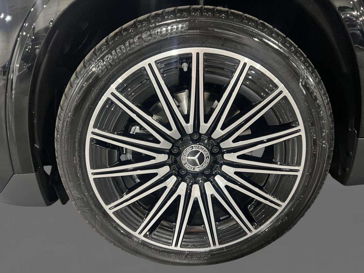mercedes-benz-gla-2025-diesel-1950cc