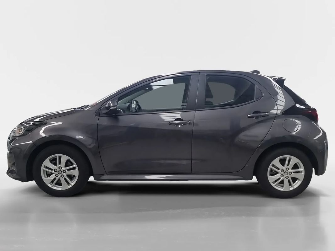 toyota-yaris-2024-hibrido-a-gasolina-1490cc