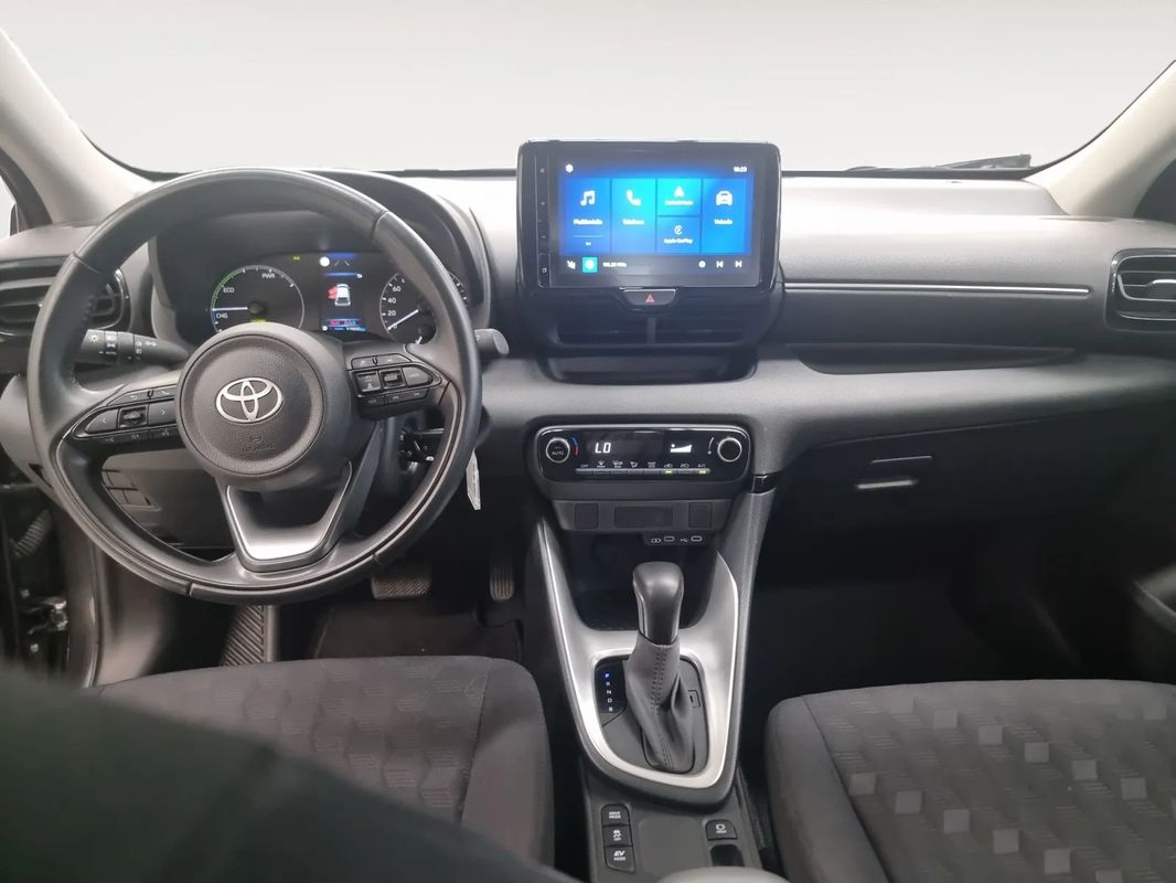 toyota-yaris-2024-hibrido-a-gasolina-1490cc