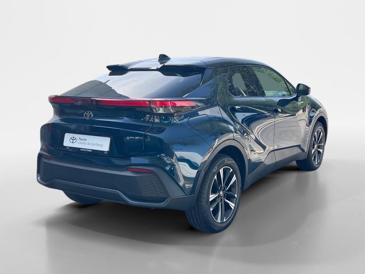 toyota-c-hr-2026-hibrido-a-gasolina-1987cc