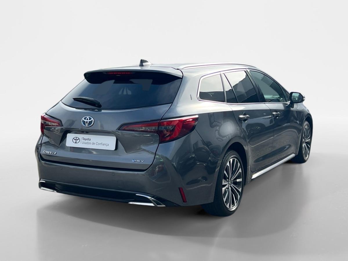 toyota-corolla-2024-hibrido-a-gasolina-1798cc