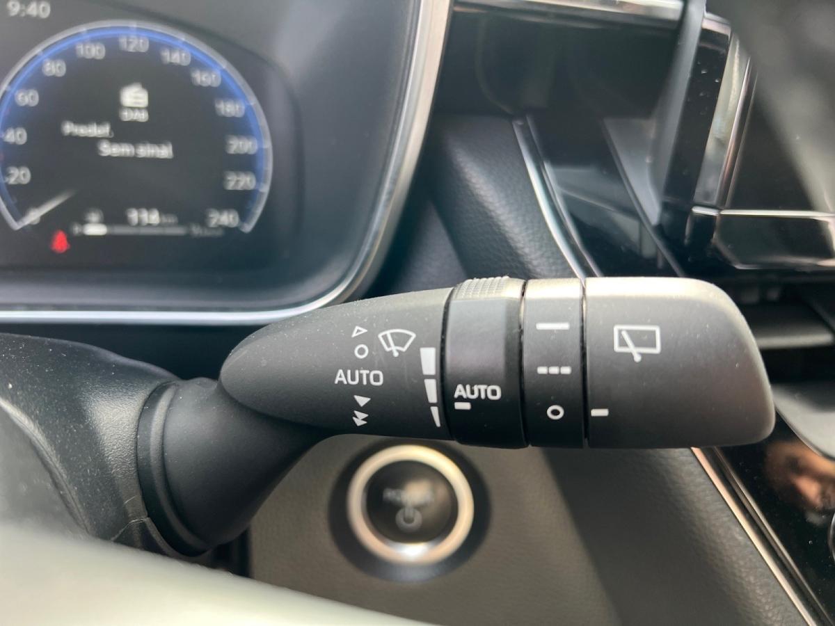 toyota-corolla-2024-hibrido-a-gasolina-1798cc