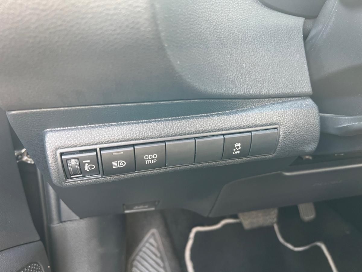 toyota-corolla-2024-hibrido-a-gasolina-1798cc