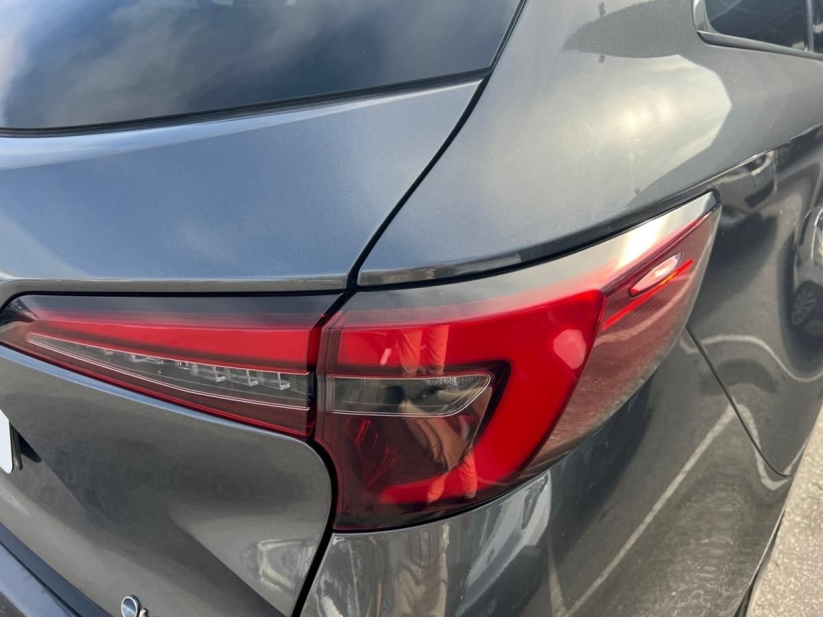 toyota-corolla-2024-hibrido-a-gasolina-1798cc