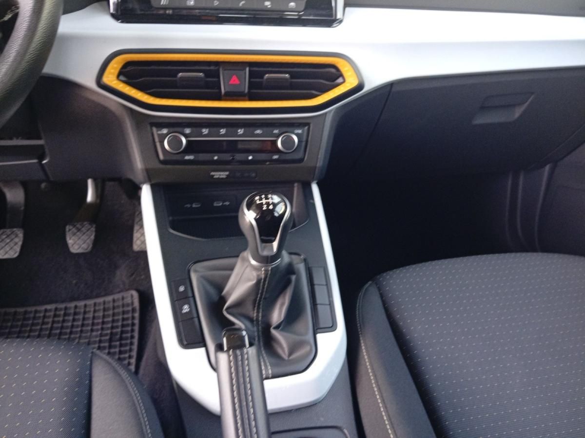 seat-arona-2024-gasolina-999cc