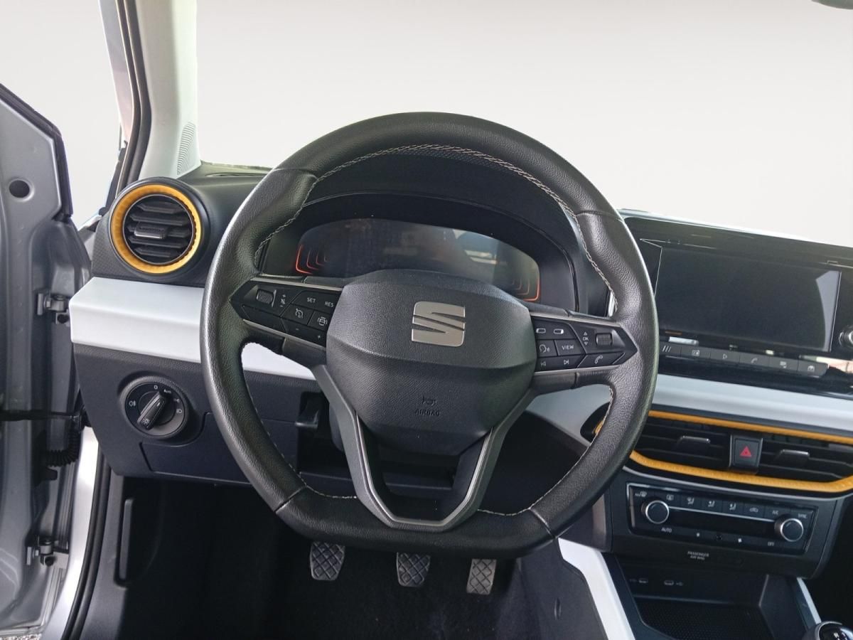 seat-arona-2024-gasolina-999cc