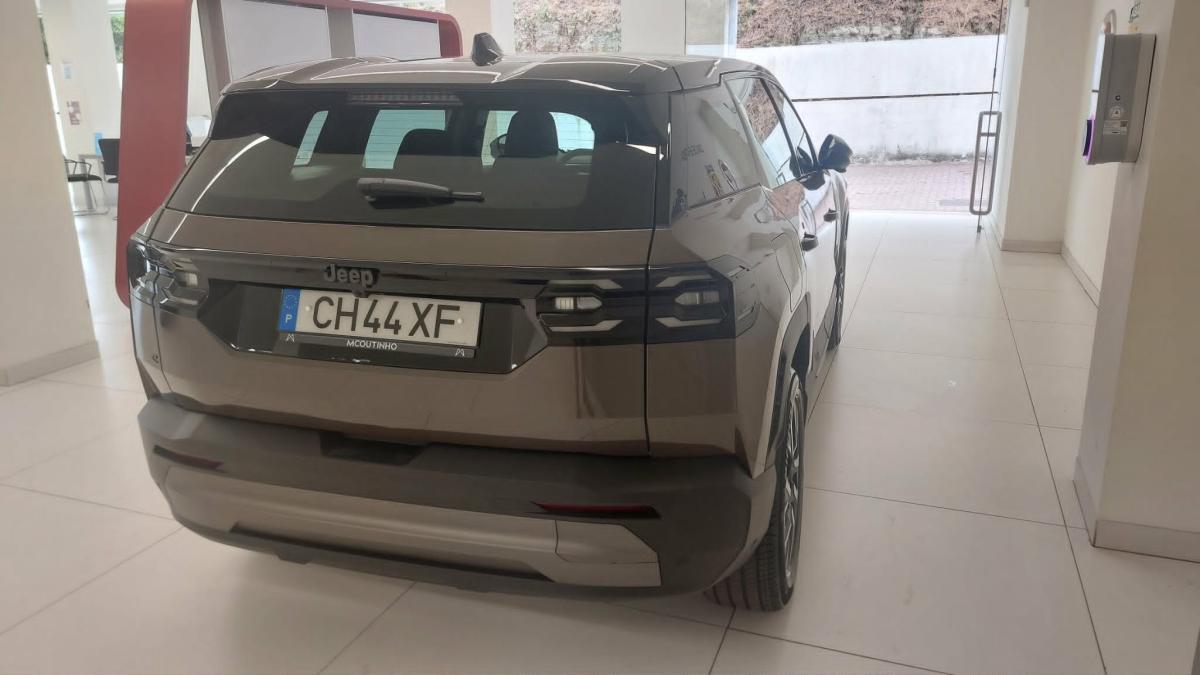 jeep-compass-2026-hibrido-a-gasolina-1596cc