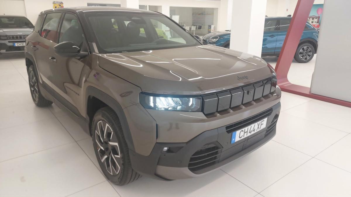 jeep-compass-2026-hibrido-a-gasolina-1596cc