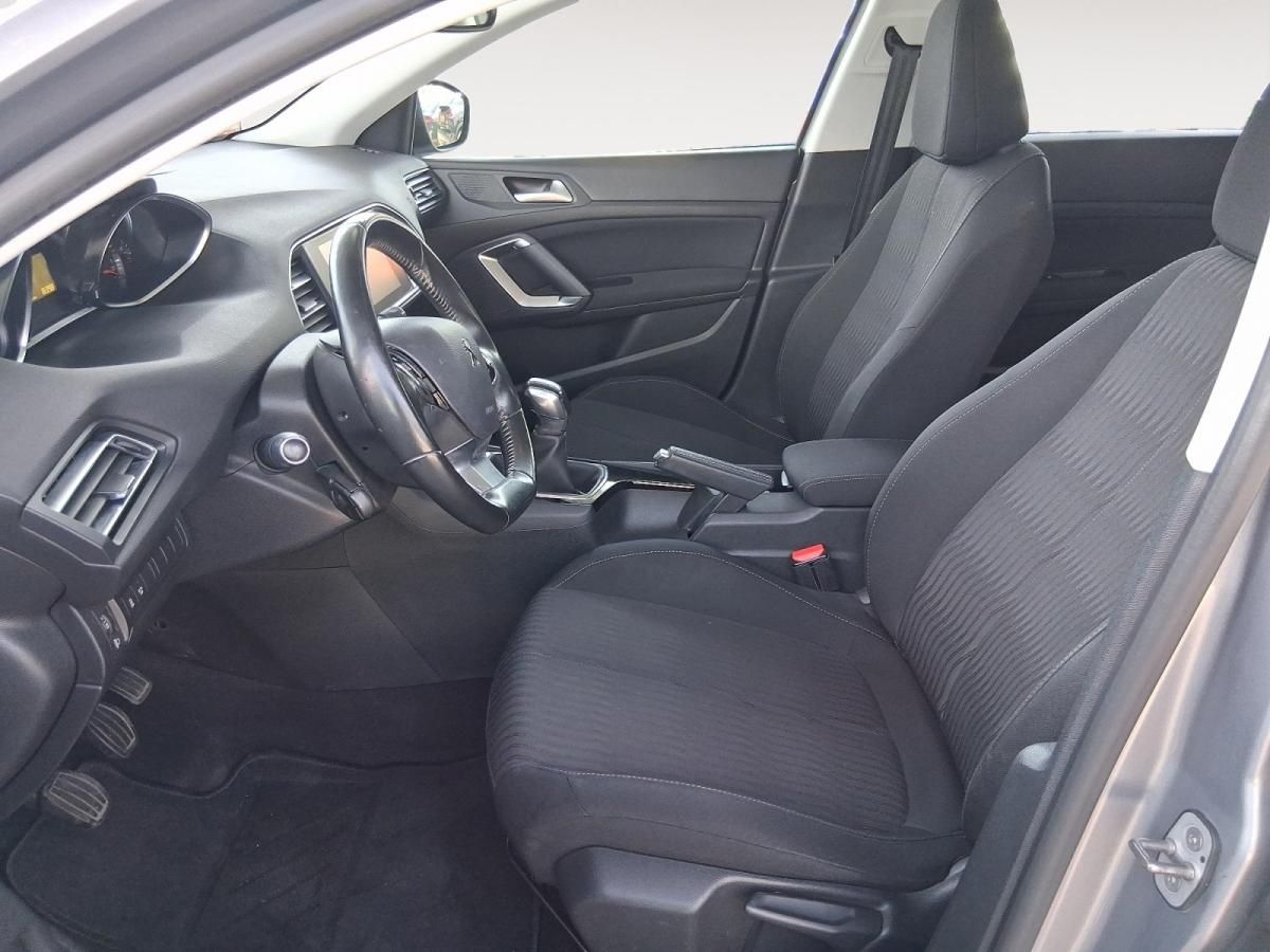 peugeot-308-sw-2015-gasolina-1199cc
