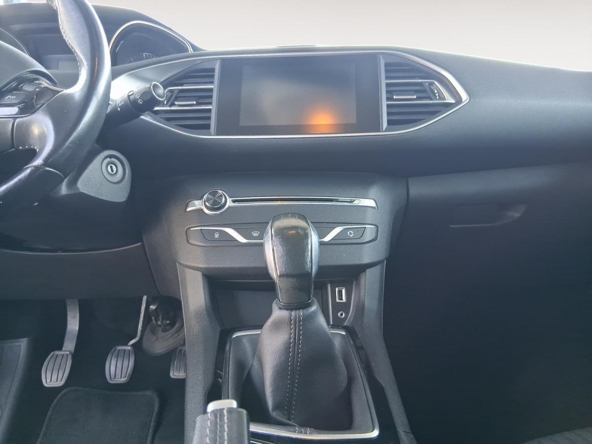 peugeot-308-sw-2015-gasolina-1199cc