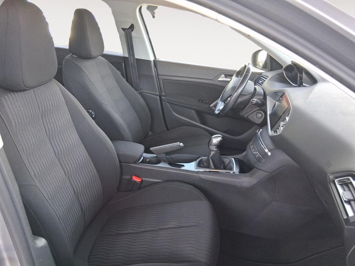 peugeot-308-sw-2015-gasolina-1199cc