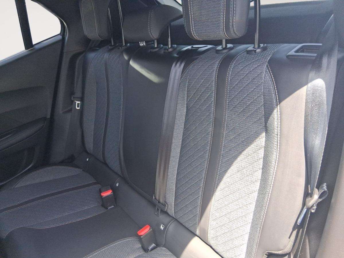 peugeot-2008-2025-hibrido-a-gasolina-1199cc