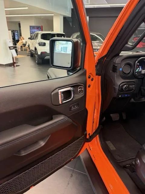 jeep-wrangler-2025-hibrido-a-gasolina-1995cc