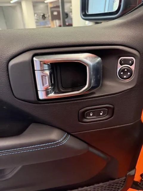 jeep-wrangler-2025-hibrido-a-gasolina-1995cc